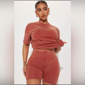 New Fashion Nova Rust Shirt & Short Set- no tags